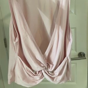 Lululemon pink top size 4